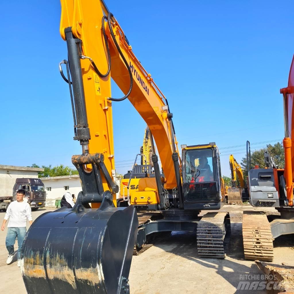 Hyundai 220LC-9 Crawler excavators