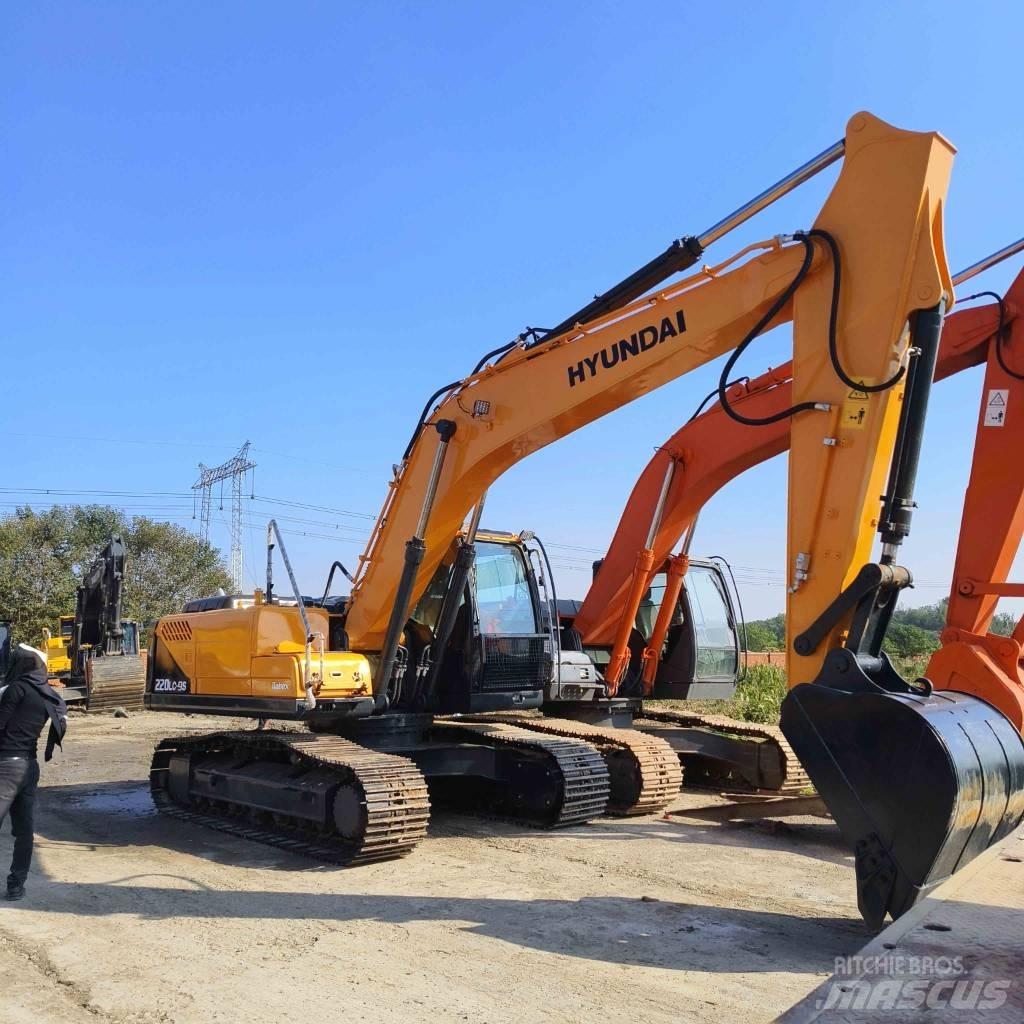 Hyundai 220LC-9 Crawler excavators