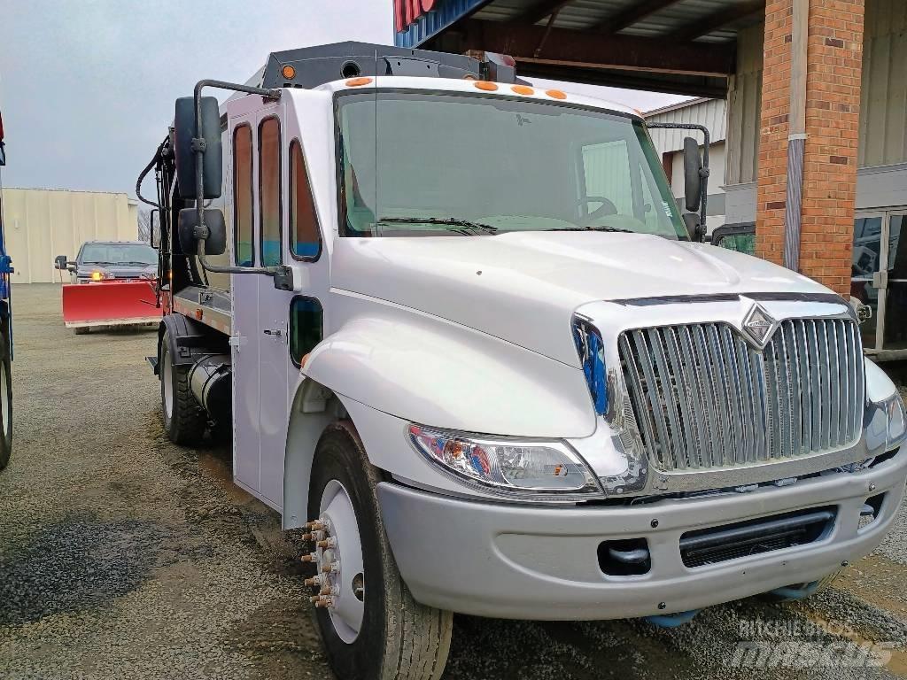 International 4600 Waste trucks