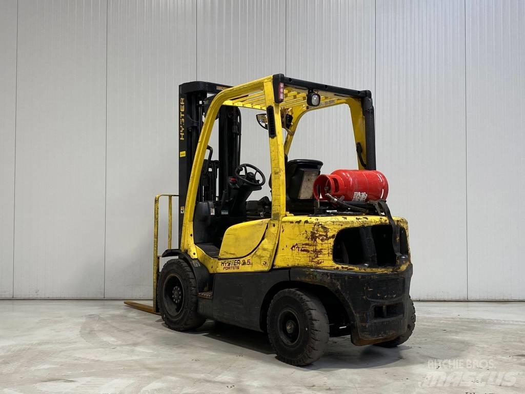 Hyster H2.5FT LPG trucks