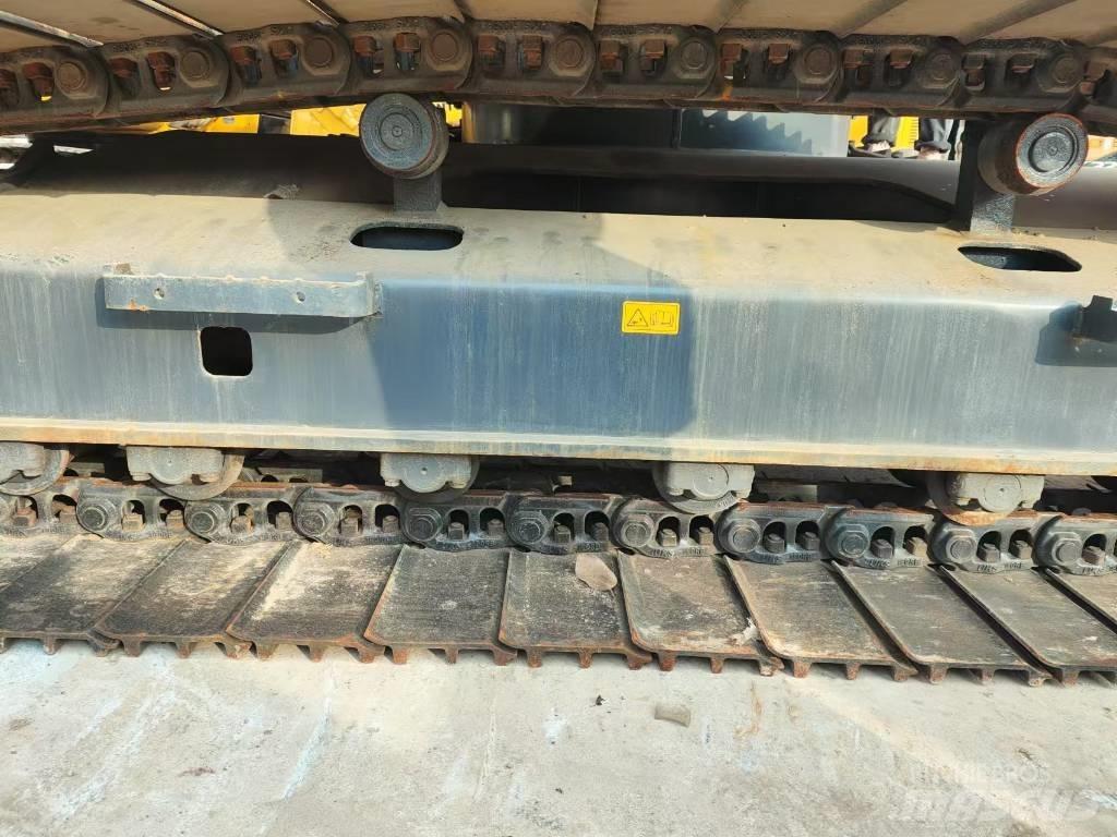 Kobelco SK200D Crawler excavators