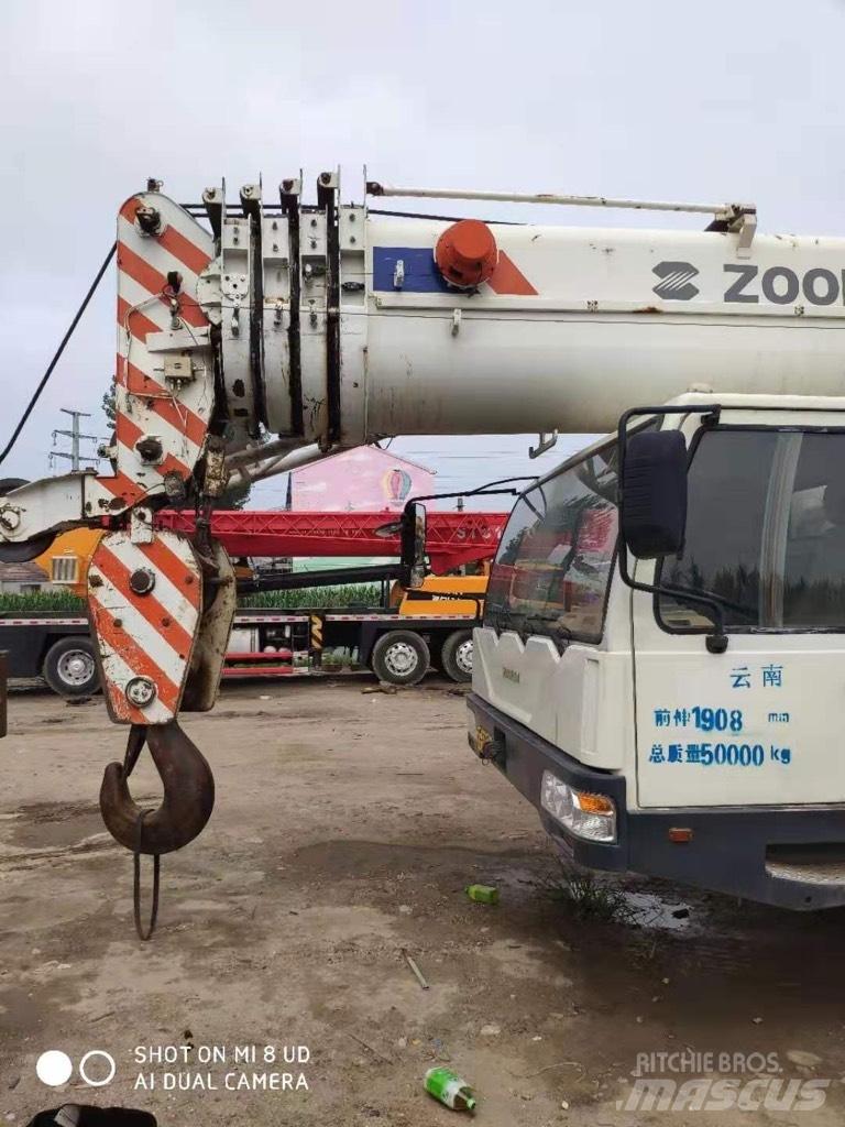Zoomlion QY80V All terrain cranes