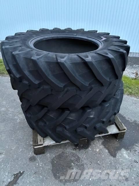  440/65R24 Däck, 2st Tyres, wheels and rims