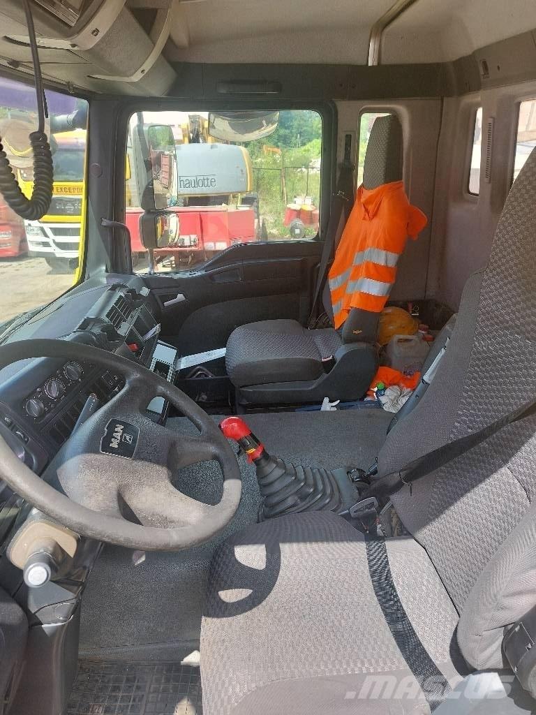MAN TGA 41.440 Tipper trucks