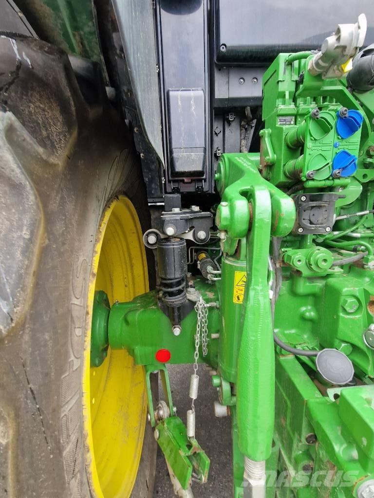 John Deere 6195 M Tractors