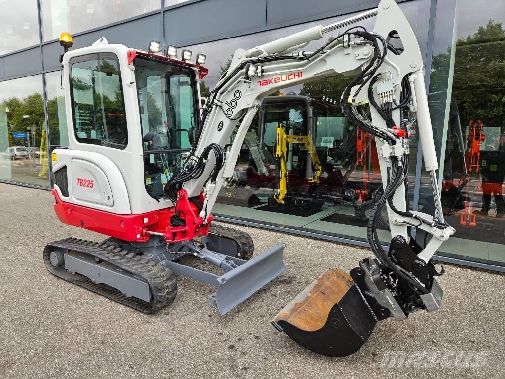 Takeuchi TB 225 Mini excavators < 7t (Mini diggers)