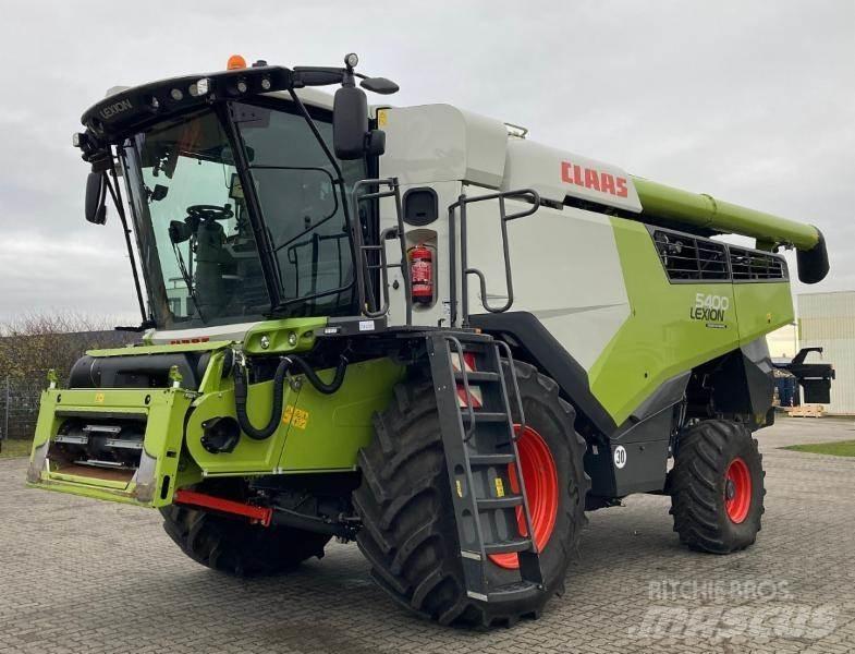 CLAAS LEXION 5400 Combine harvesters