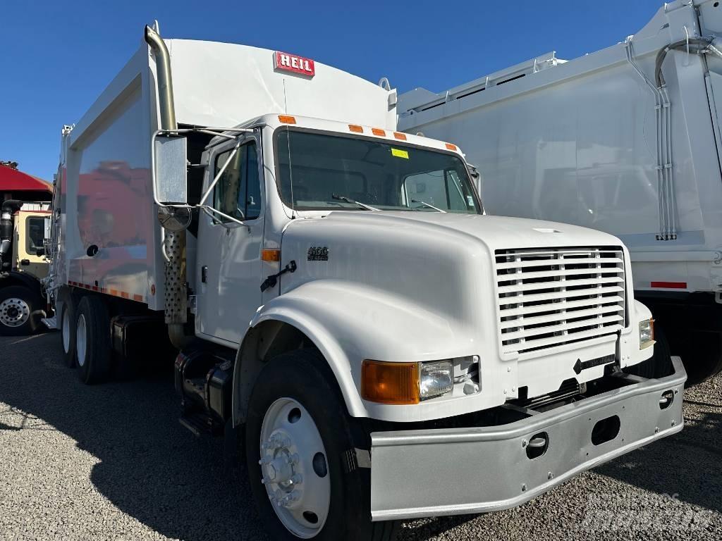International 4900 Waste trucks