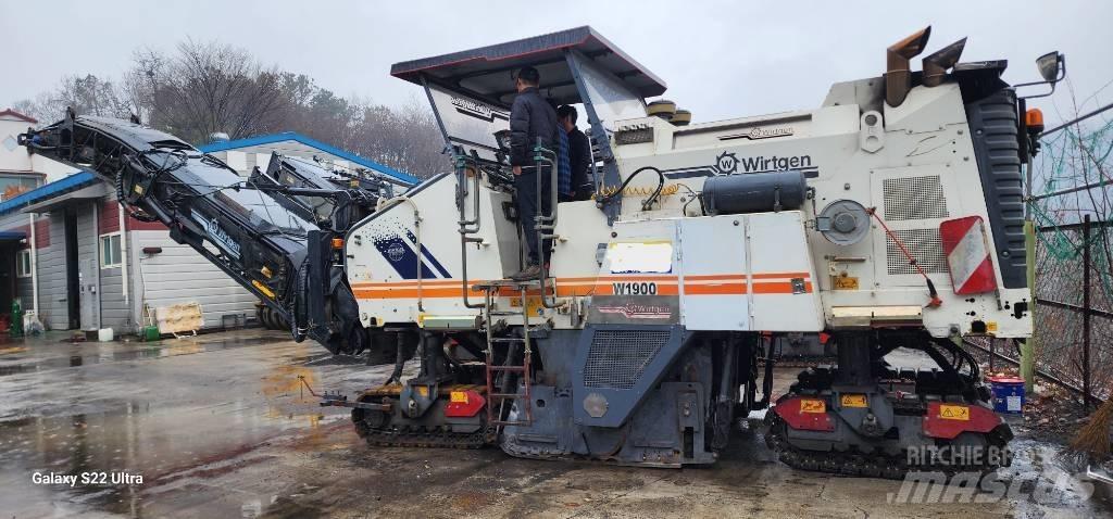 Wirtgen W1900 Asphalt cold milling machines