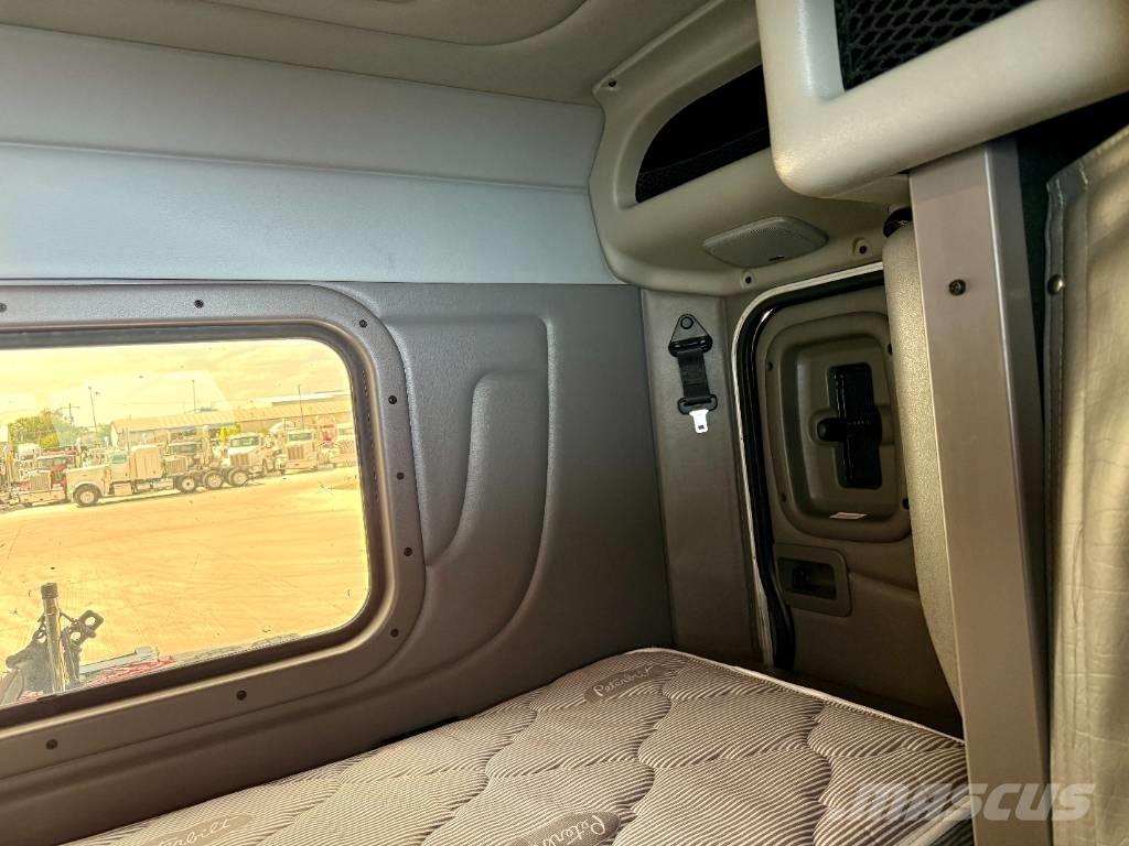 Peterbilt 389 Prime Movers