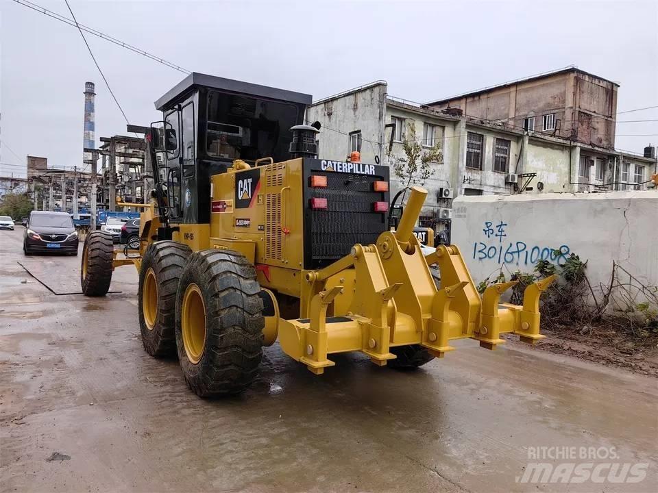 CAT 140K Graders