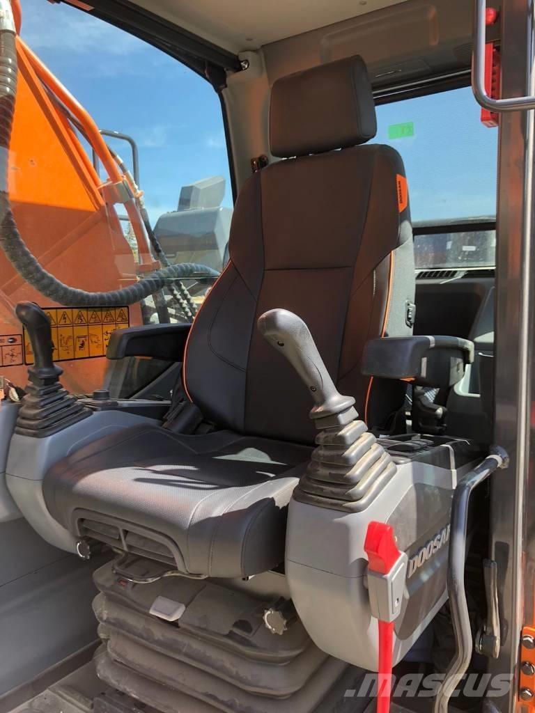 Doosan DX 300 LC-7 Crawler excavators