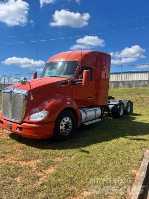Kenworth T 680 Prime Movers