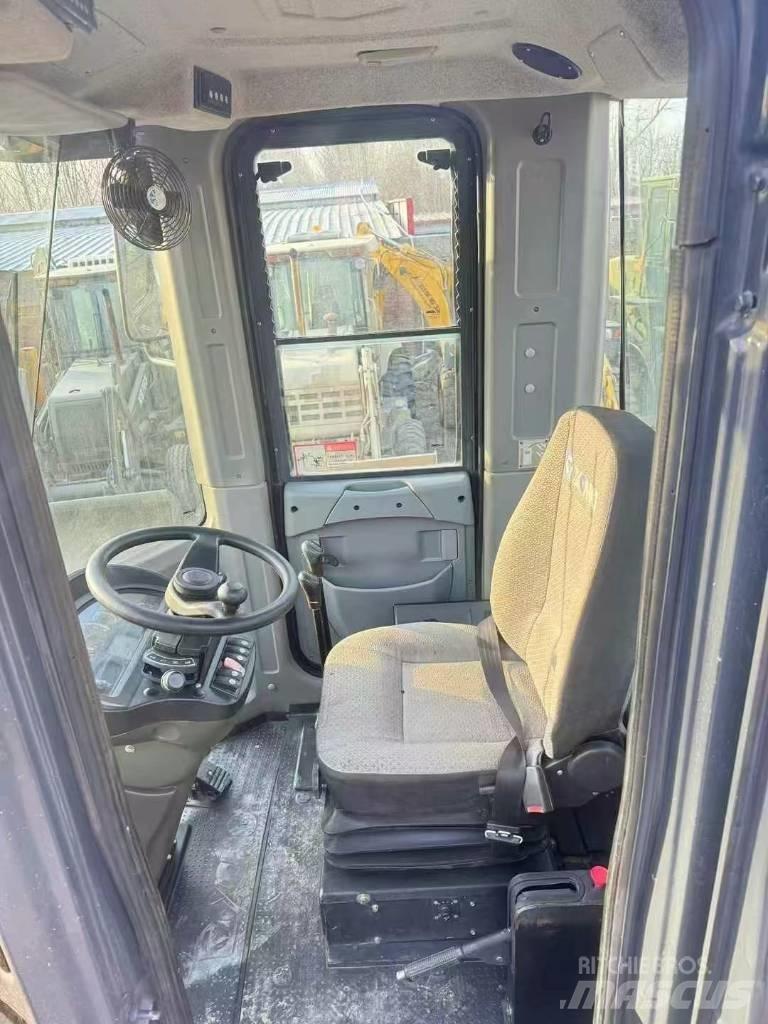 XCMG LW 500 F N Wheel loaders