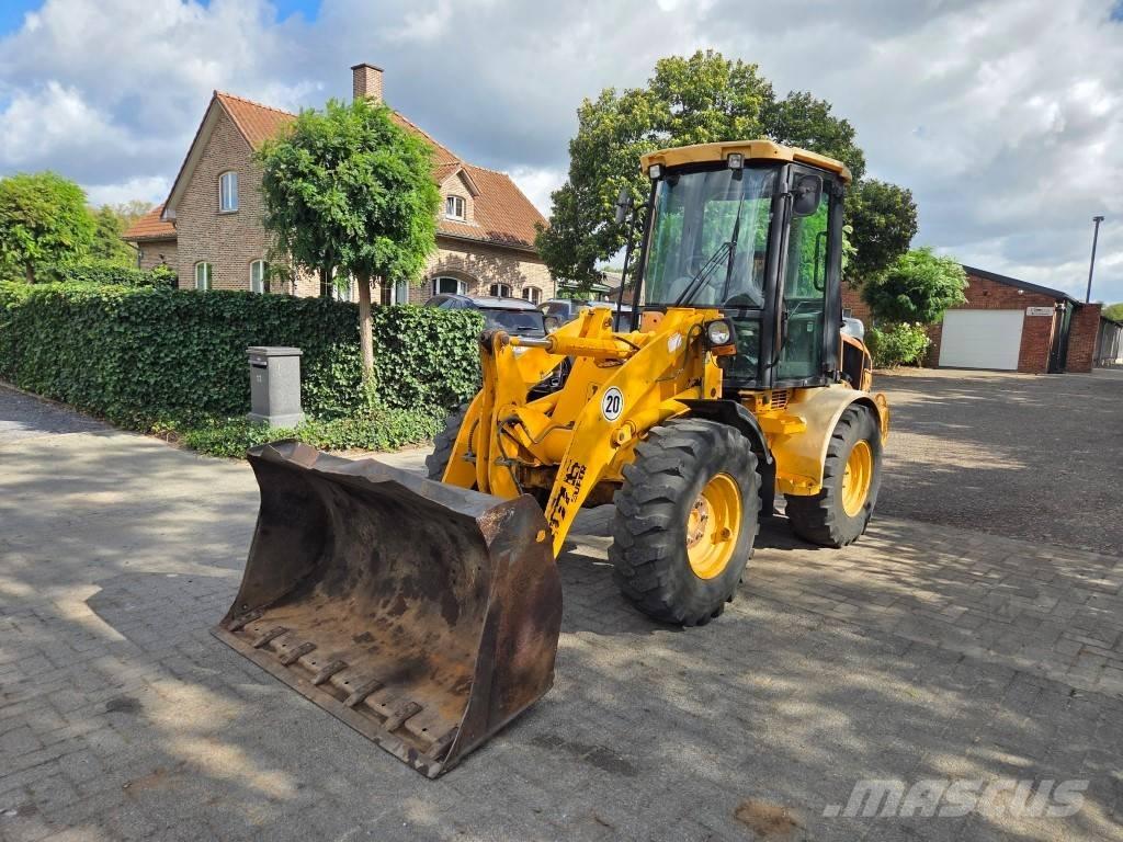 JCB 407B Super Multi-purpose loaders