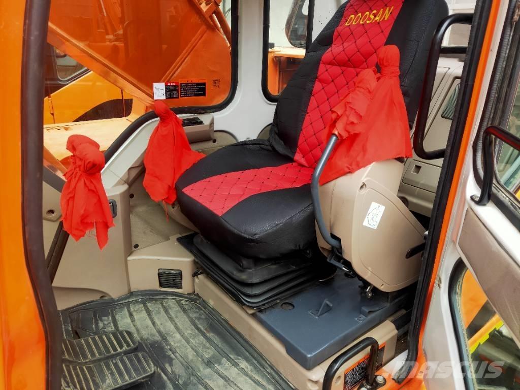 Doosan DH225LC-7 Crawler excavators