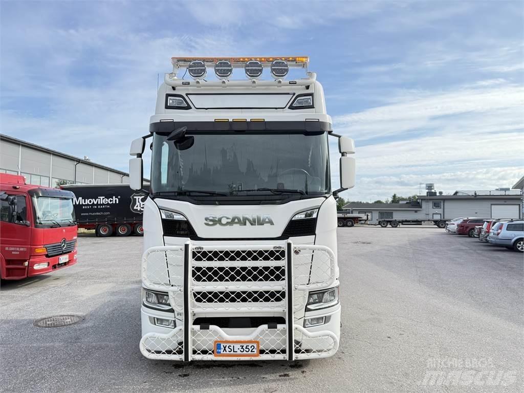 Scania R520 6X2 Prime Movers