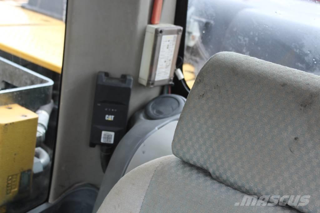 CAT 319 D L Crawler excavators