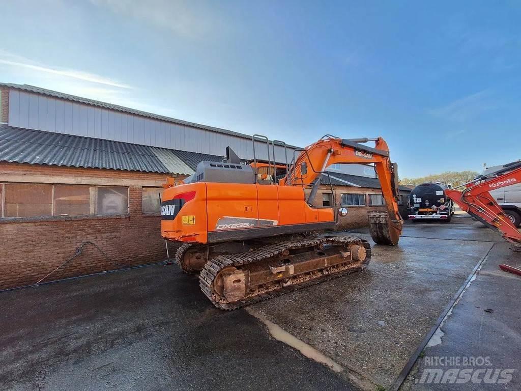 Doosan DX235lc Crawler excavators