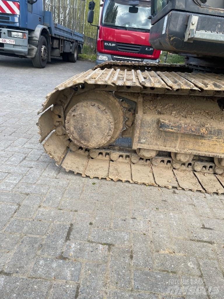 Hyundai 140-7a Crawler excavators