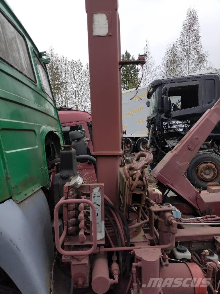 Ferrari 2300 nosturi Loader cranes