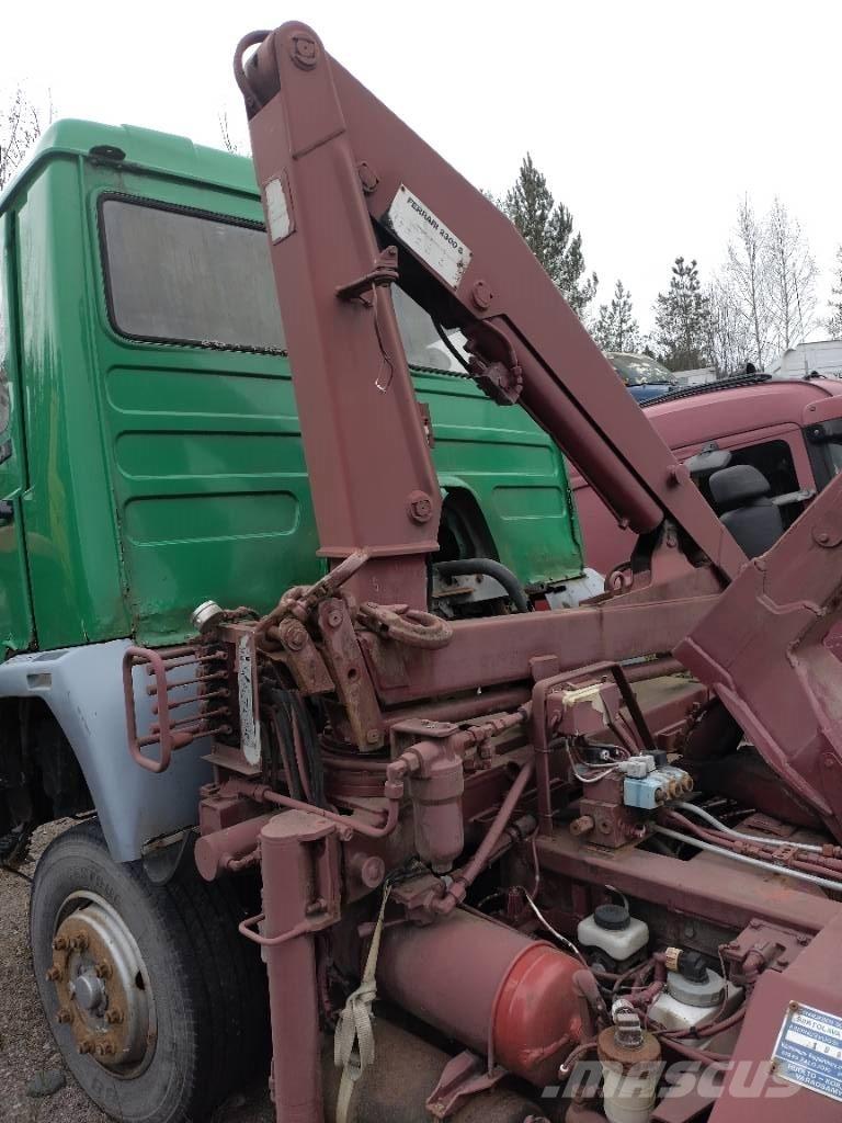 Ferrari 2300 nosturi Loader cranes
