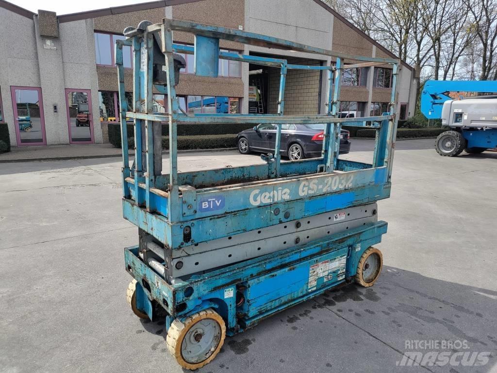 Genie GS 2032 Scissor lifts