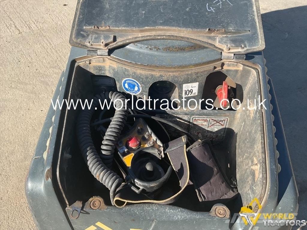 Bomag BMP 8500 Plate compactors