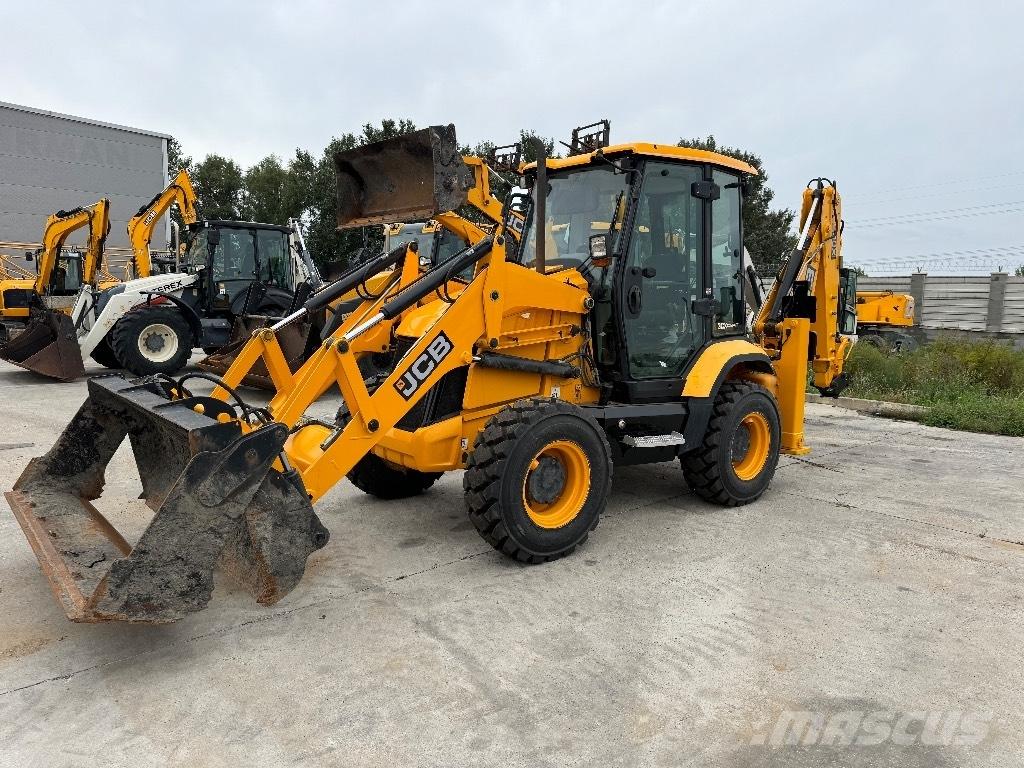 JCB 3 CX / compact Backhoe