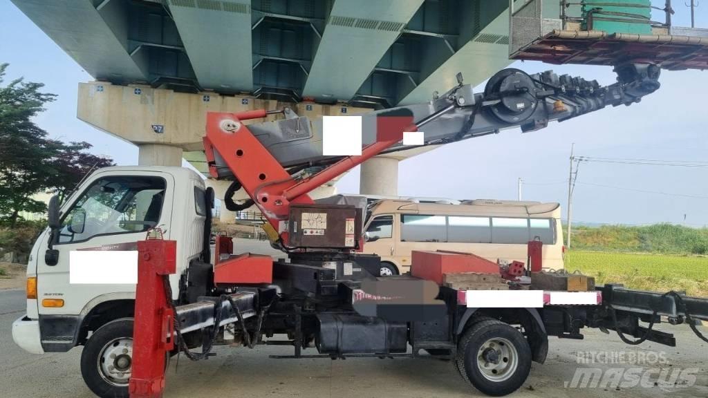  HANA GMS-28A Truck mounted platforms
