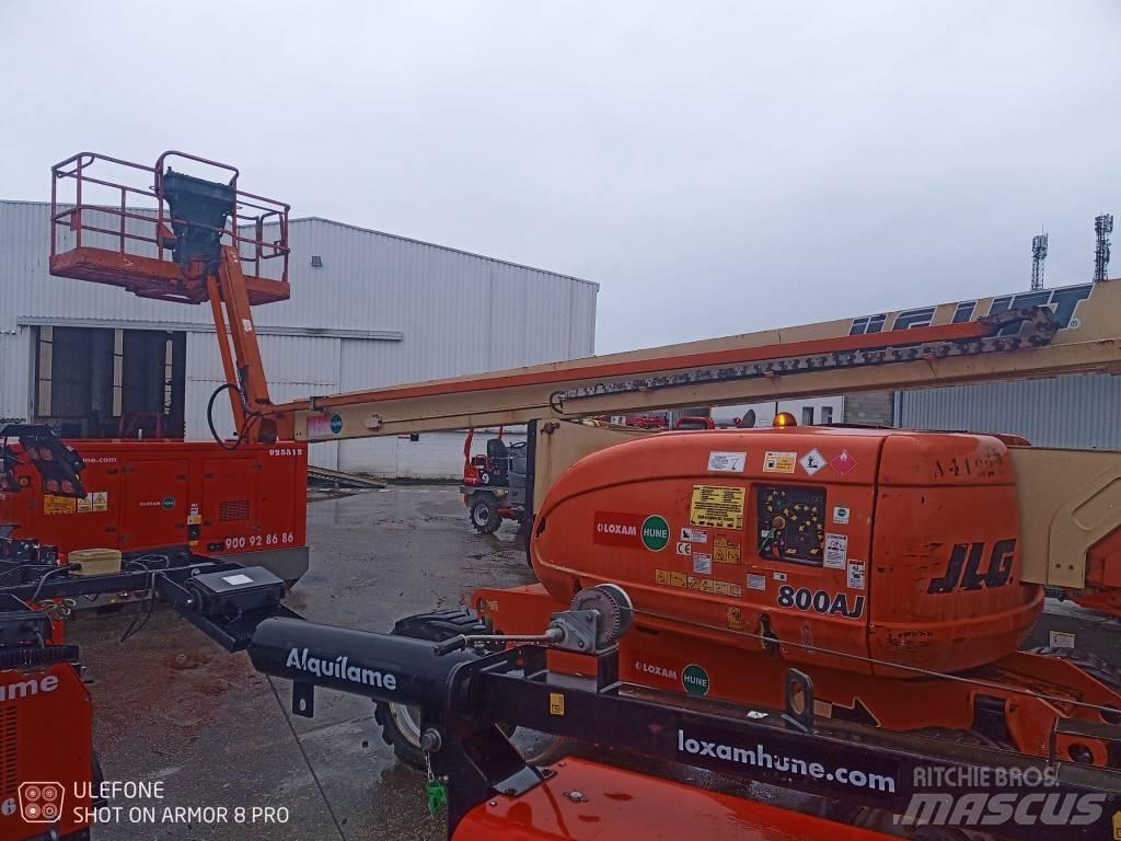 JLG 800 AJ Articulated boom lifts