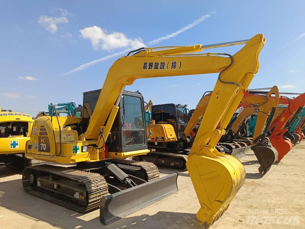Komatsu PC 70 Crawler excavators