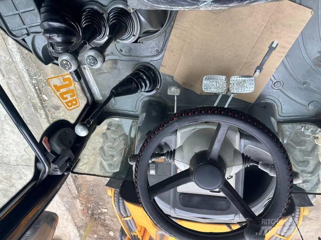 JCB 3 CX Backhoe