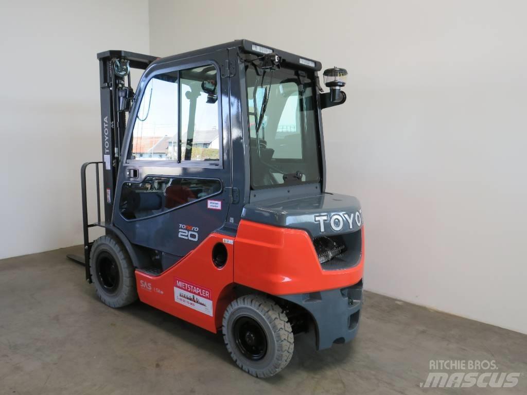 Toyota 8 FDF 20 Diesel trucks