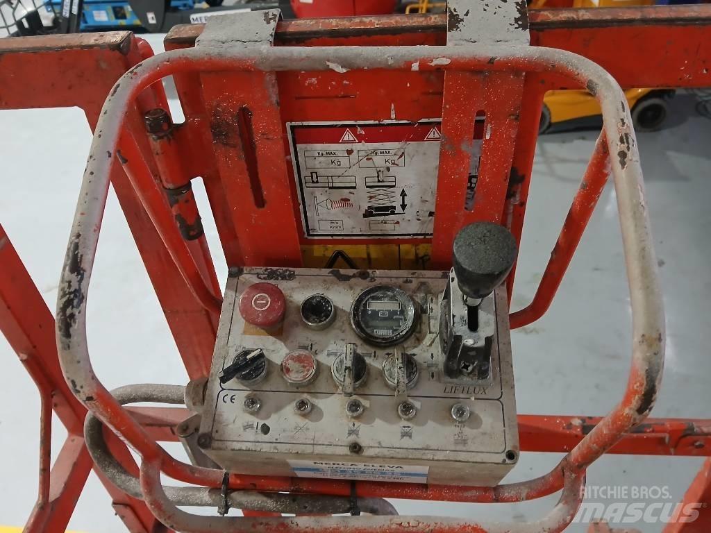 JLG 153-12 Scissor lifts