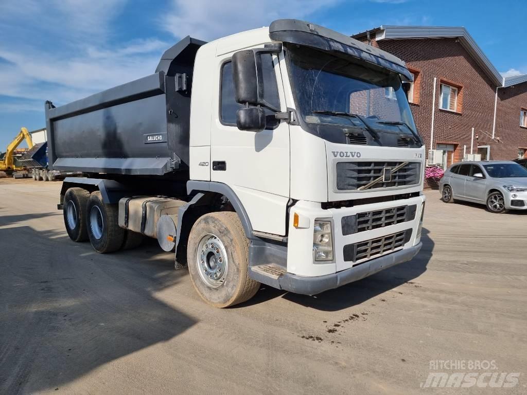 Volvo FM420 (6x4) Skip bin truck