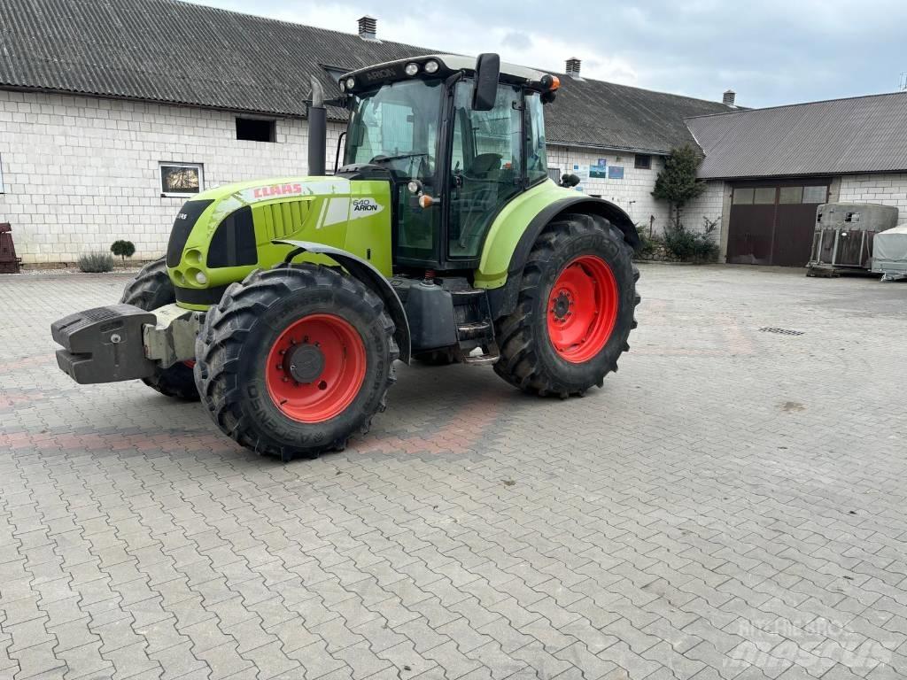 CLAAS Arion 640 Tractors