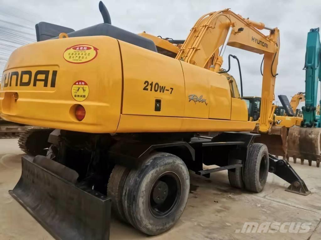 Hyundai 210-7 Wheeled excavators