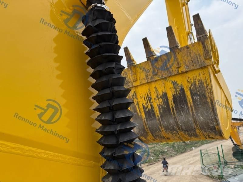 Komatsu PC 220-8 Crawler excavators