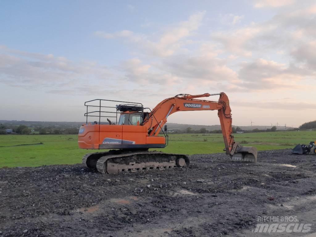 Doosan DX 225 Crawler excavators