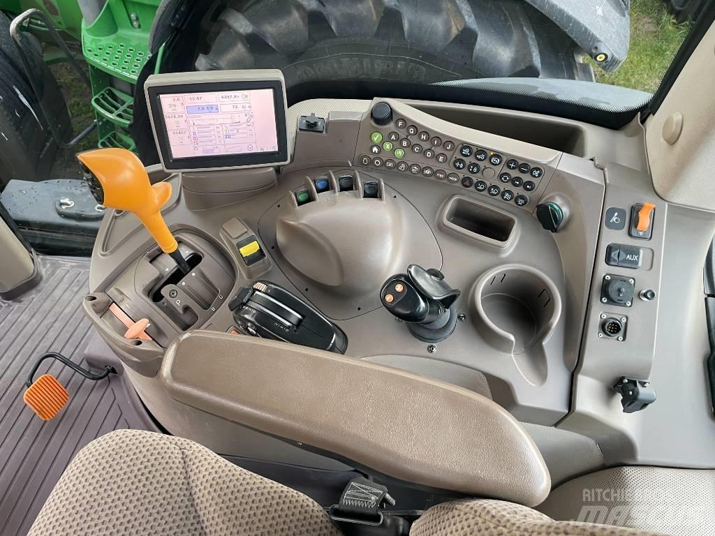 John Deere 7200 R Tractors