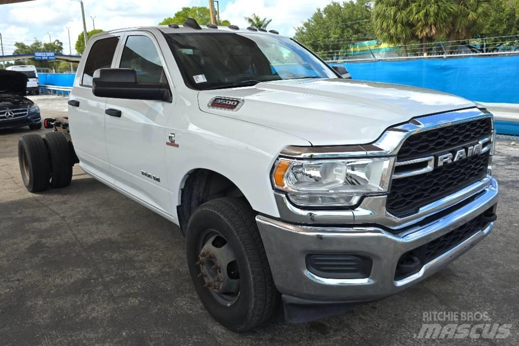 RAM 3500 TRADESMAN Chassis Cab trucks