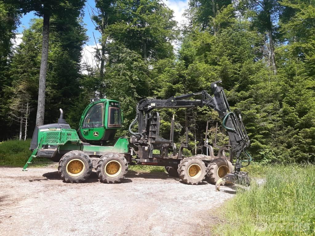 John Deere 1110G Forwarders