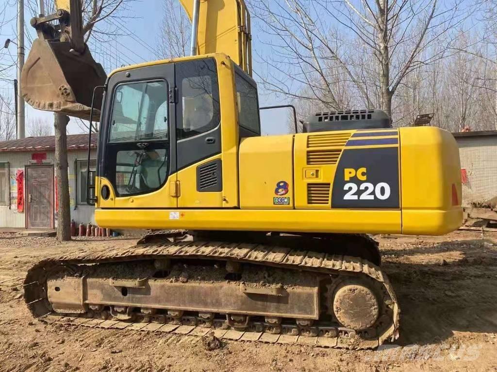 Komatsu PC 220-8 Crawler excavators