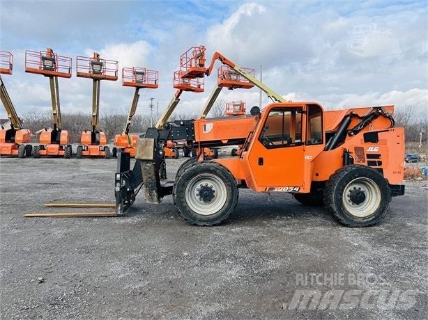 SkyTrak 10054 Telescopic handlers