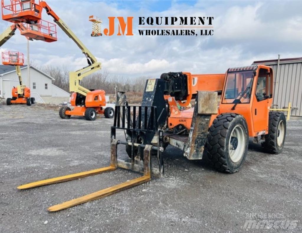 SkyTrak 10054 Telescopic handlers