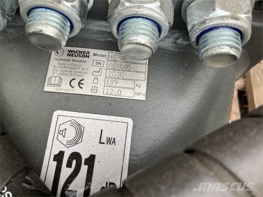 Montabert NE8 Hammers / Breakers