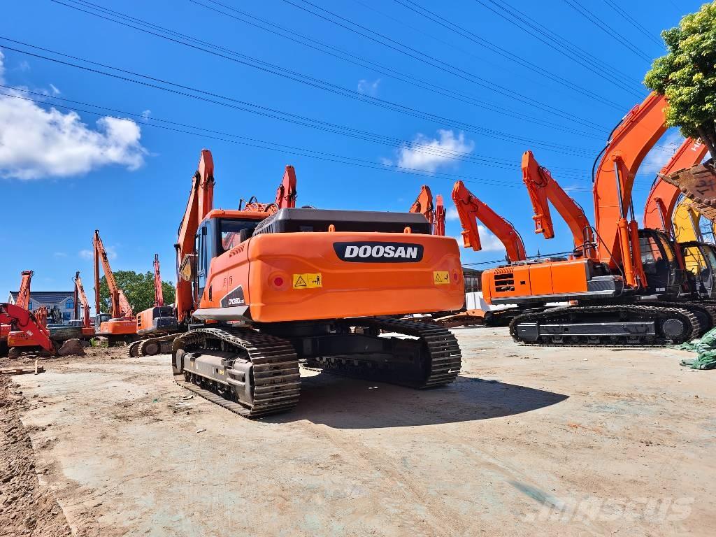 Doosan DX 380 LC Crawler excavators