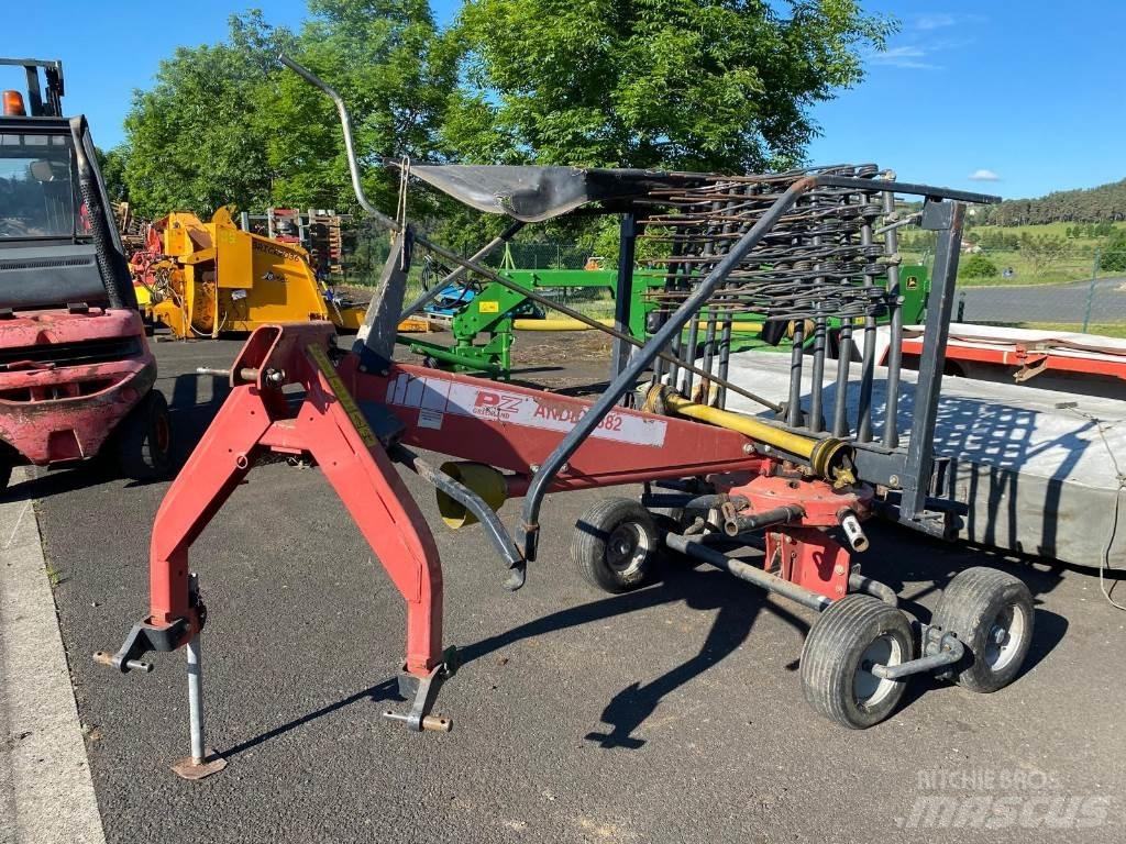 Vicon Andex 382 Windrowers