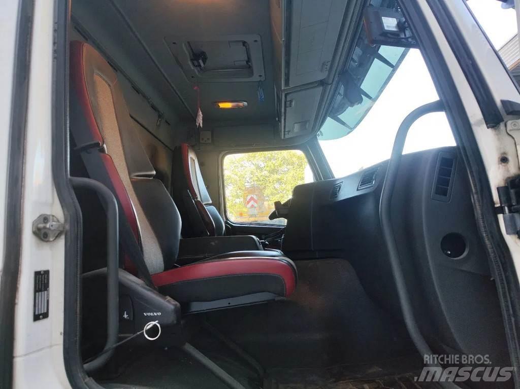 Volvo FMX 370 4x2 Prime Movers